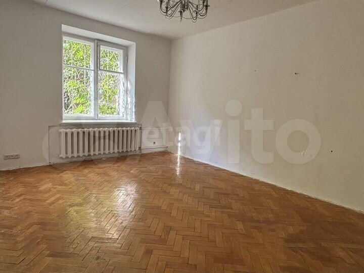 2-к. квартира, 55 м², 2/8 эт.