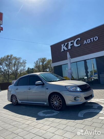 LADA Granta 1.6 МТ, 2015, 220 000 км