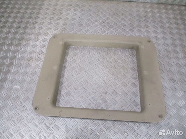 Накладка люка (внутренняя ) Scania 1891104