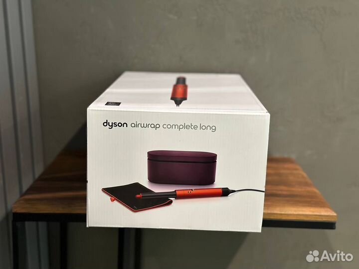 Cтайлер Dyson HS-05-красный подарочный