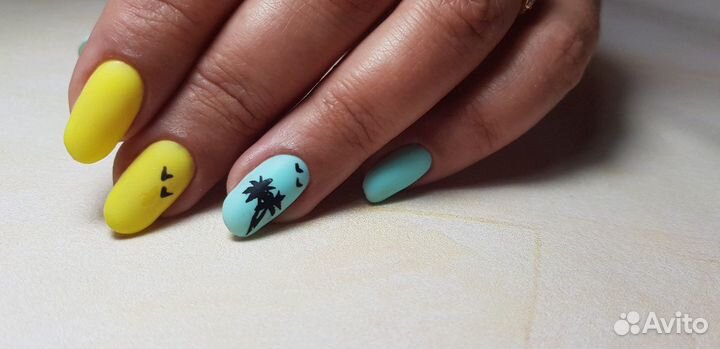 Маникюр / педикюр