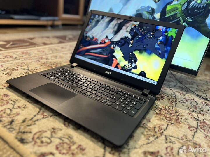 Мощный Ноутьук Acer i5-7200u/8гб/500гб Hdd