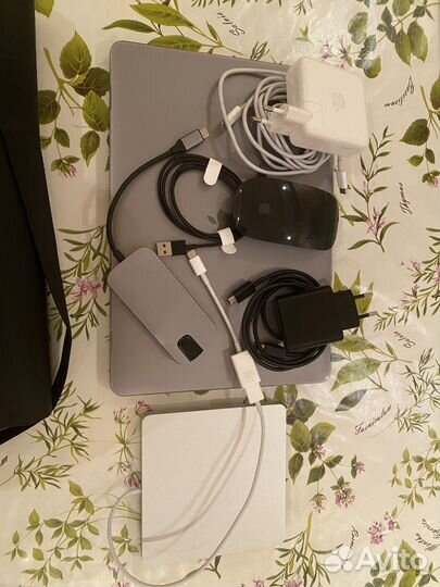 Macbook pro 13 2019 touch bar