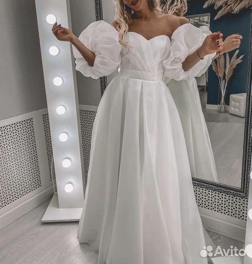 Свадебное платье