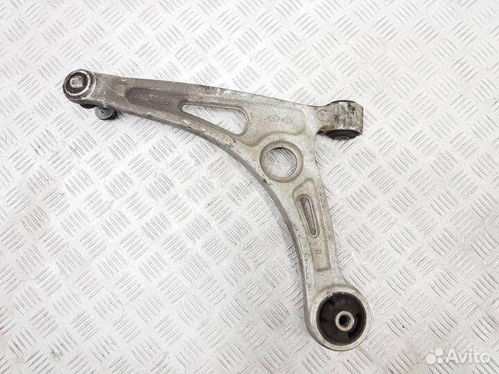 A6082MF Рычаг передний правый Hyundai Kona