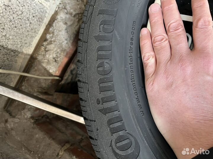 Continental ComfortContact - 6 215/65 R16 108