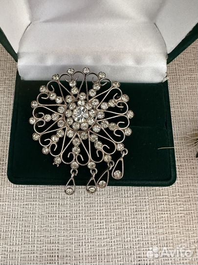 Брошь снежинка с подвесками серебро 875 звезда