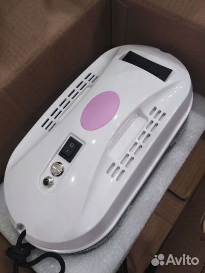 Новый робот мойщик окон