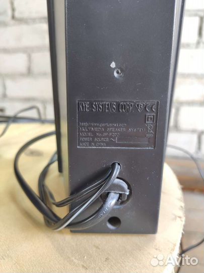 Колонки Genius SP-F200