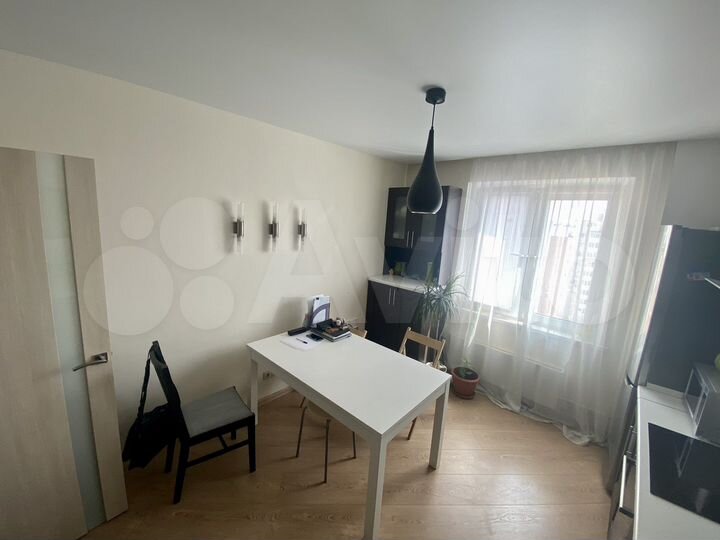 2-к. квартира, 60,1 м², 17/17 эт.