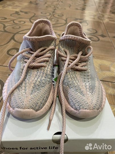 Кроссовки для девочки