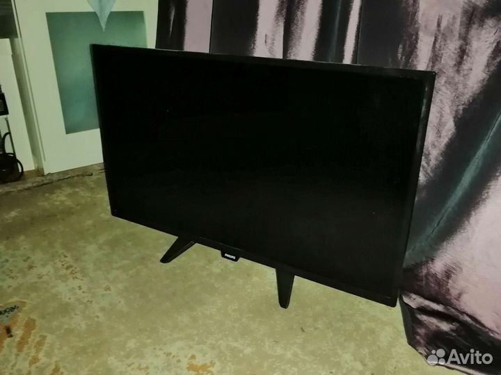 Телевизор Philips 32 дюйма б/у на запчасти/ремонт