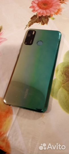 TECNO Camon 15, 4/64 ГБ