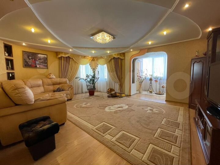 3-к. квартира, 125 м², 3/5 эт.