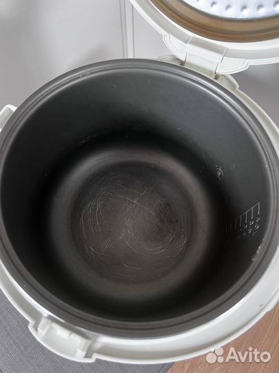 Мультиварка Redmond