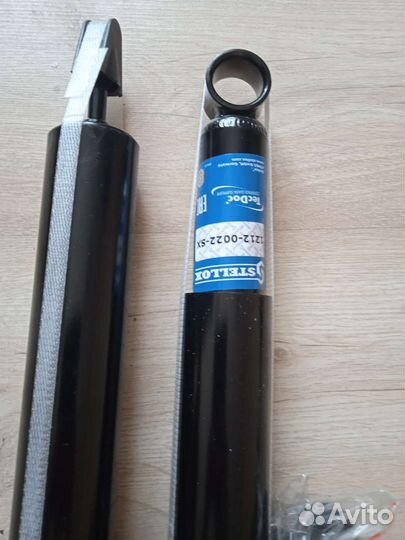 Амортизатор подвески Toyota RAV 4