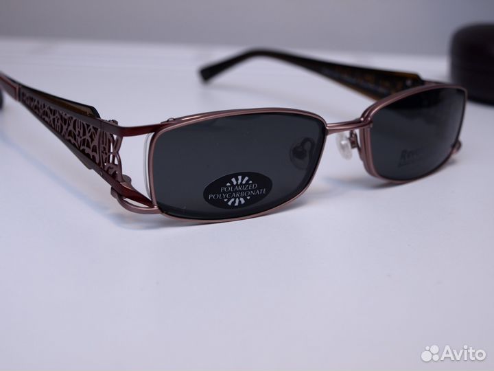 Очки с дополнительными стеклами Revolution Eyewear