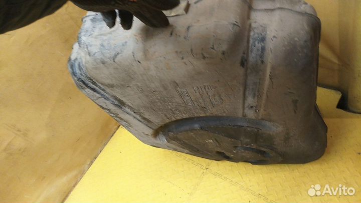 Бак топливный S40