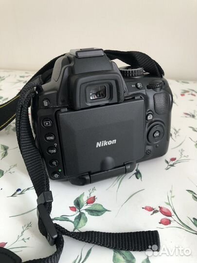 Зеркальный фотоаппарат Nikon D5000