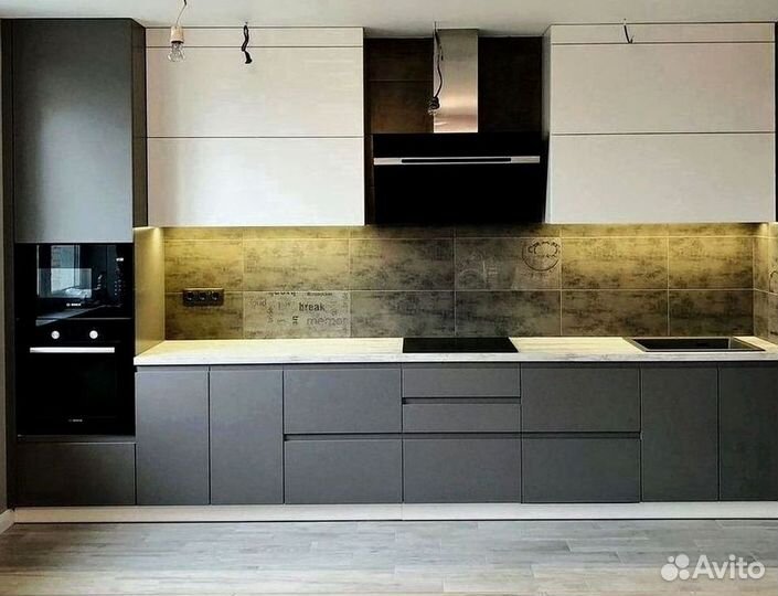 Прямой кухонный гарнитур современный