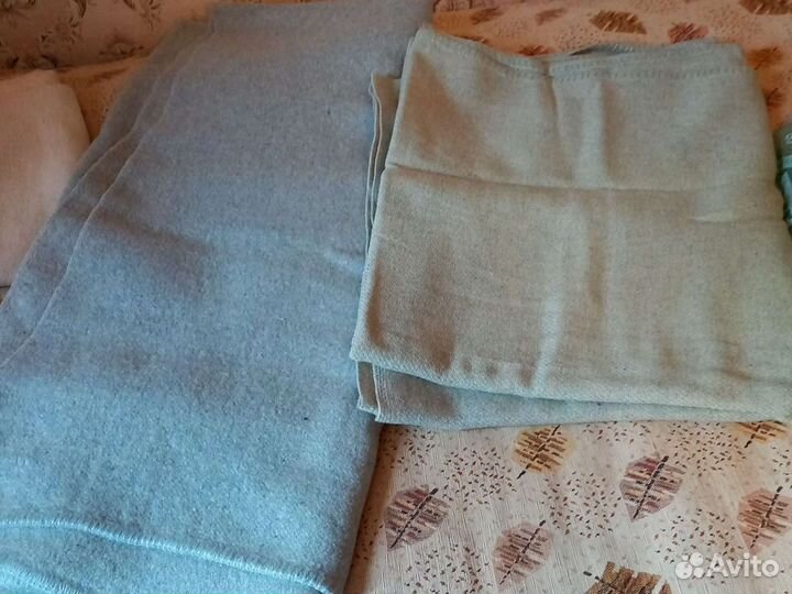 Одеяла, подушки