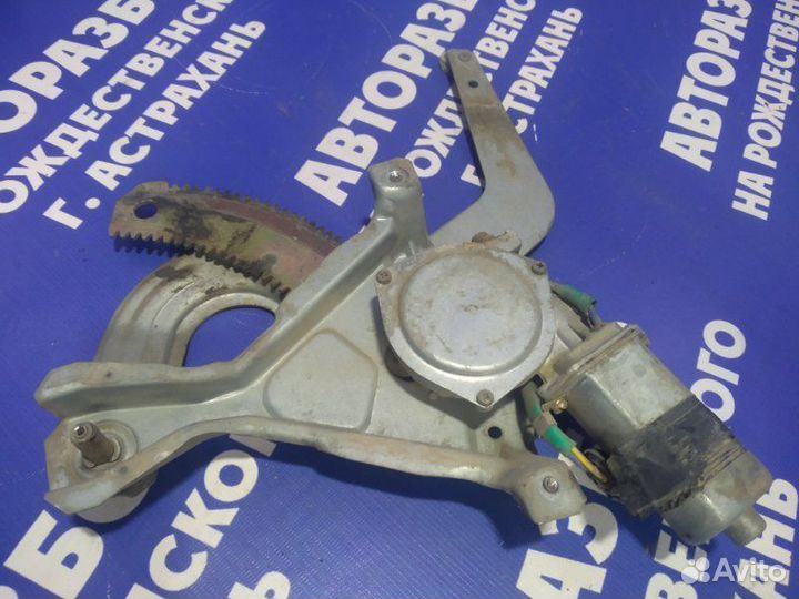 Задний правый стеклоподъемник Daewoo Nexia седан