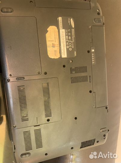 Samsung ноутбук NP R525