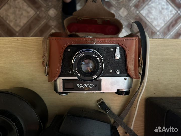 Фотоаппараты фед-5в и смена 8м