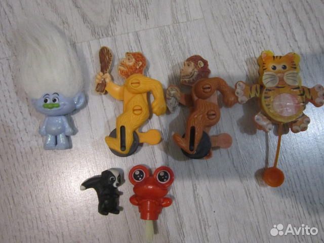 Киндер игрушки (Цена за 39 штук)