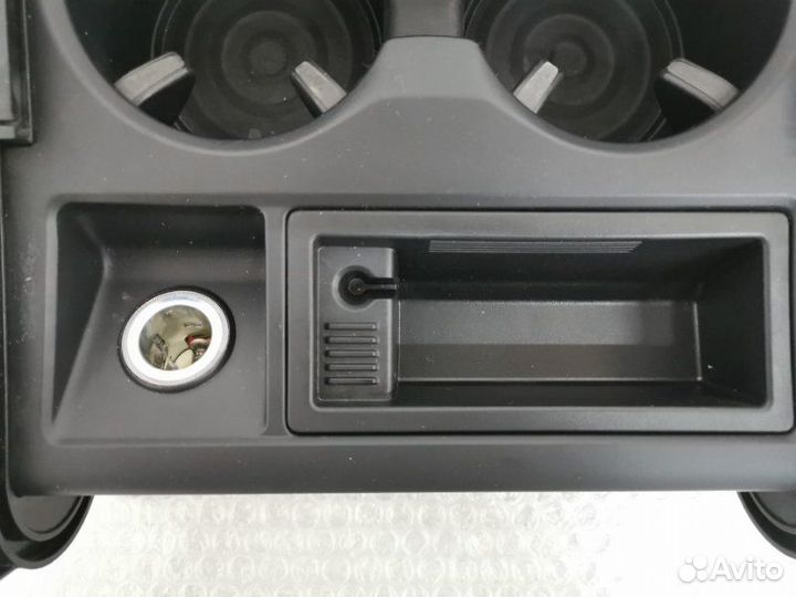 Подстаканник Bmw X5 E70 N55B30 2011