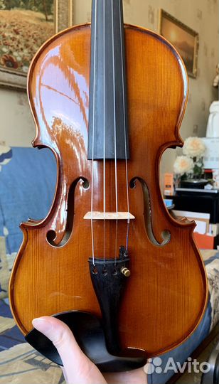 Красивая простая скрипка 4/4