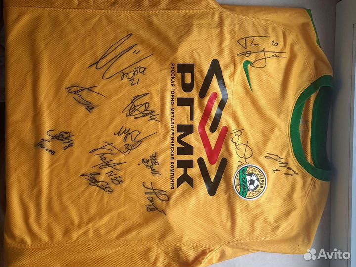 Игровая футболка фк Кубань с автографами команды