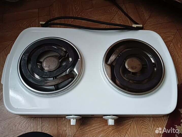 Продаю настольную электро плиту Мечта