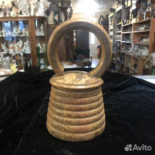 Шкатулка гиря