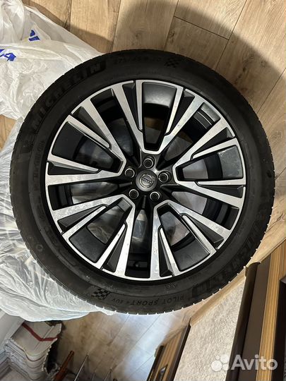 Диски на volvo XC90(в комплекте с резиной)