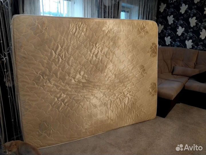 Матрас 160х200 бу