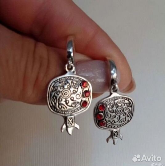 Серьги Гранаты