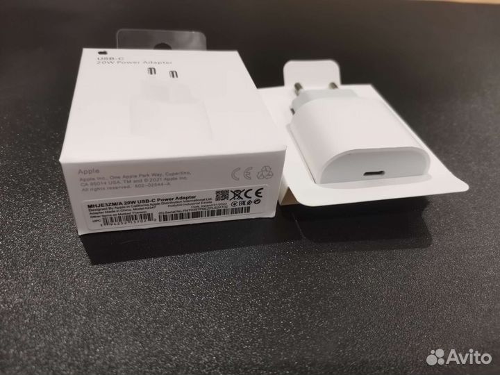 Зарядное устройство на iPhone 20w