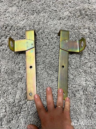 Ваз 2106 задние кронштейны СССР новые