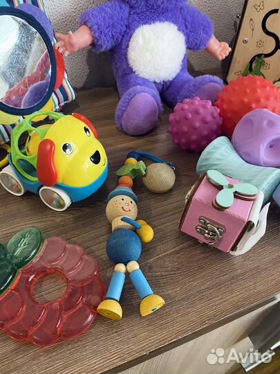 Детские развивающие игрушки для малышей