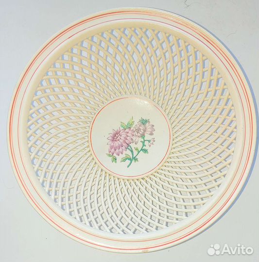 Ваза с плетёным декором,ссср