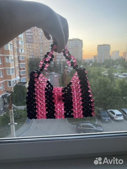 Сумка из бусин, ручной работы
