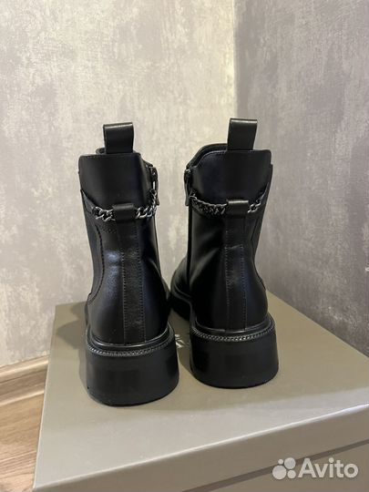 Ботинки женские