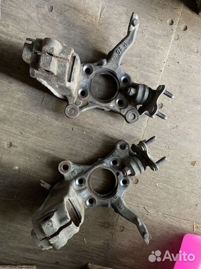 Кулаки передние WAG