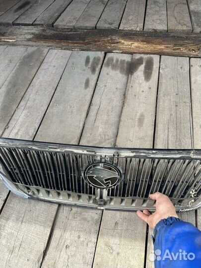 Решетка радиатора тойота Harrier