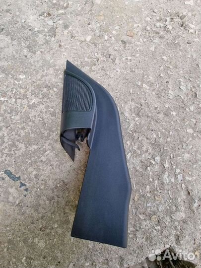 Крышка зеркала внутренняя левая Ford Focus 2