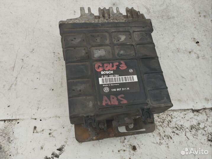 Блок управления двигателем golf 3 ABS