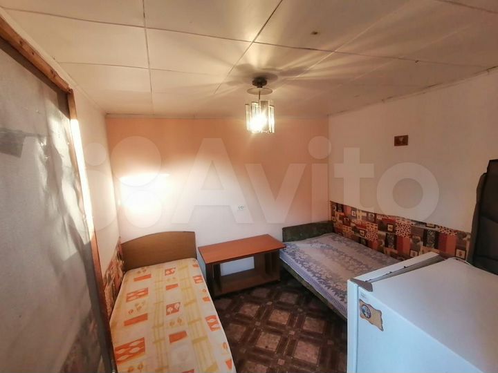 Комната 9 м² в 3-к., 1/1 эт.