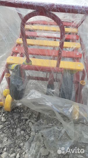 Детские санки на колесах