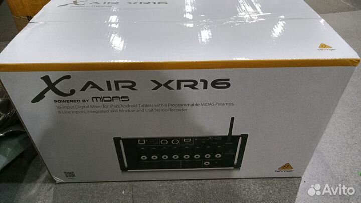 Микшерный пульт Behringer XR16